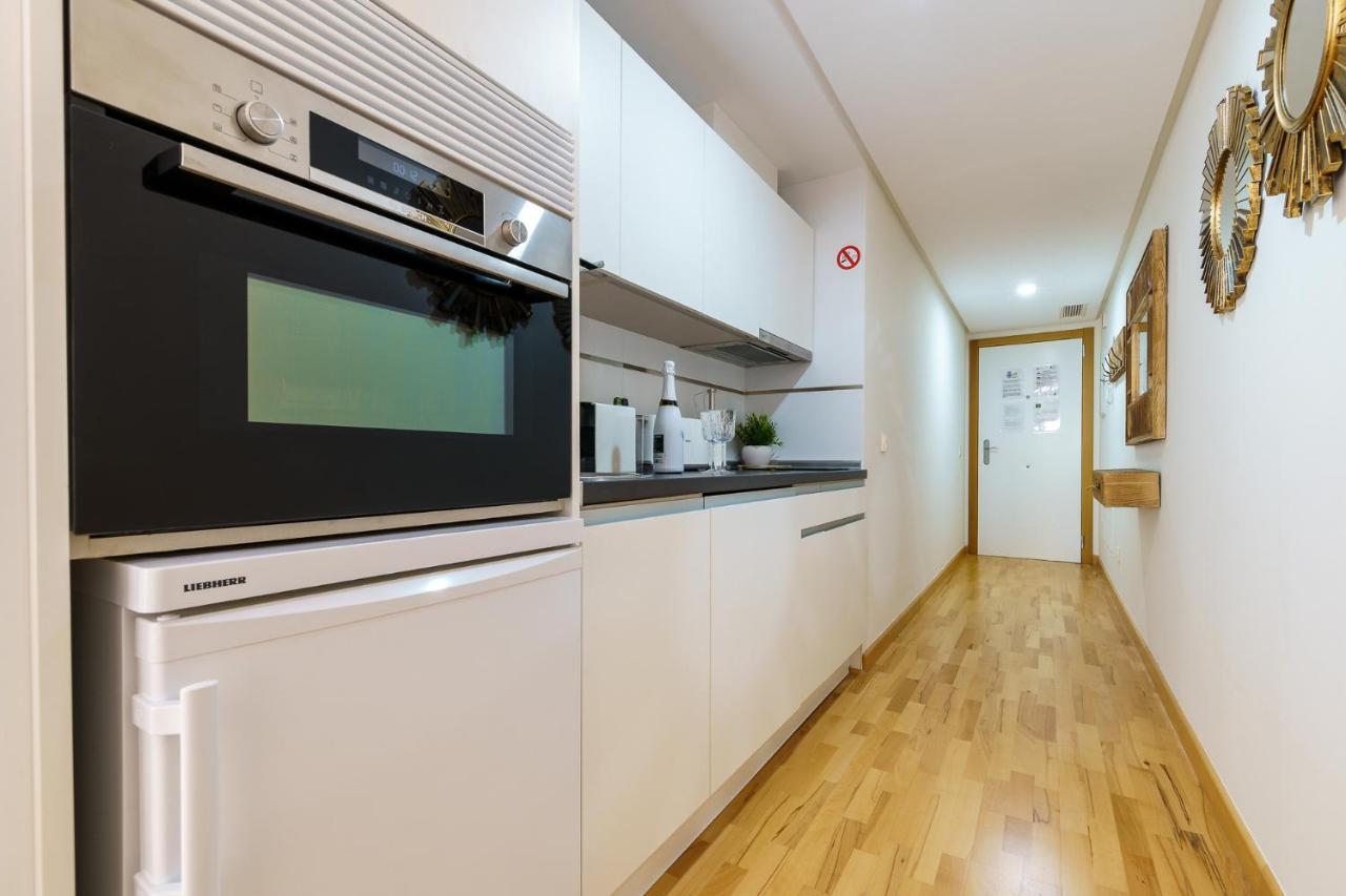 Malagasuite Cozy Center Apartment & Parking מראה חיצוני תמונה