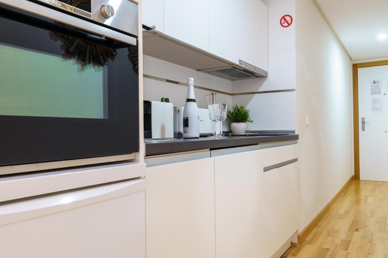 Malagasuite Cozy Center Apartment & Parking מראה חיצוני תמונה