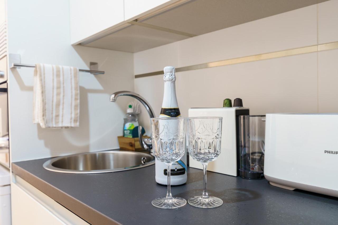 Malagasuite Cozy Center Apartment & Parking מראה חיצוני תמונה